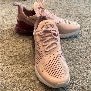 Women’s Nike air max 270